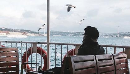 这两天我在黑料吃瓜最新地址看到明星黑料,第一反应是反转一张截图能说明什么